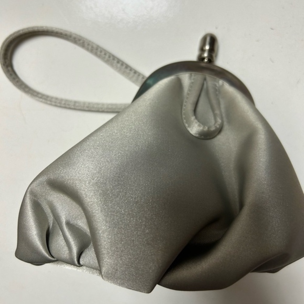 Nine West grey small wristlet evening bag‎